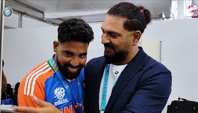 Watch: Yuvraj Singh presents fielding medal to Mohammed Siraj after stunning catch vs USA