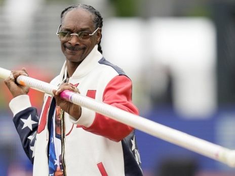 Snoop Dogg aims to inspire global audience at Paris Olympics as torch bearer before opening ceremony