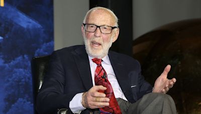 Jim Simons, ‘Quant King’ at Renaissance Technologies, Dies at 86