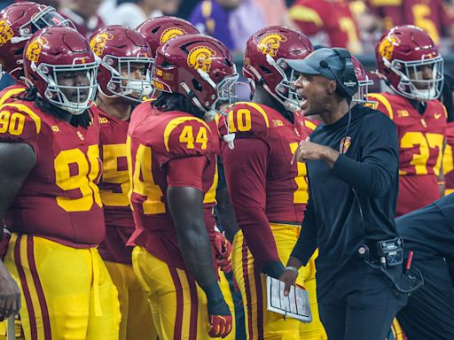 CFP Bubble Watch: The changing perceptions of USC, Iowa State — and Notre Dame