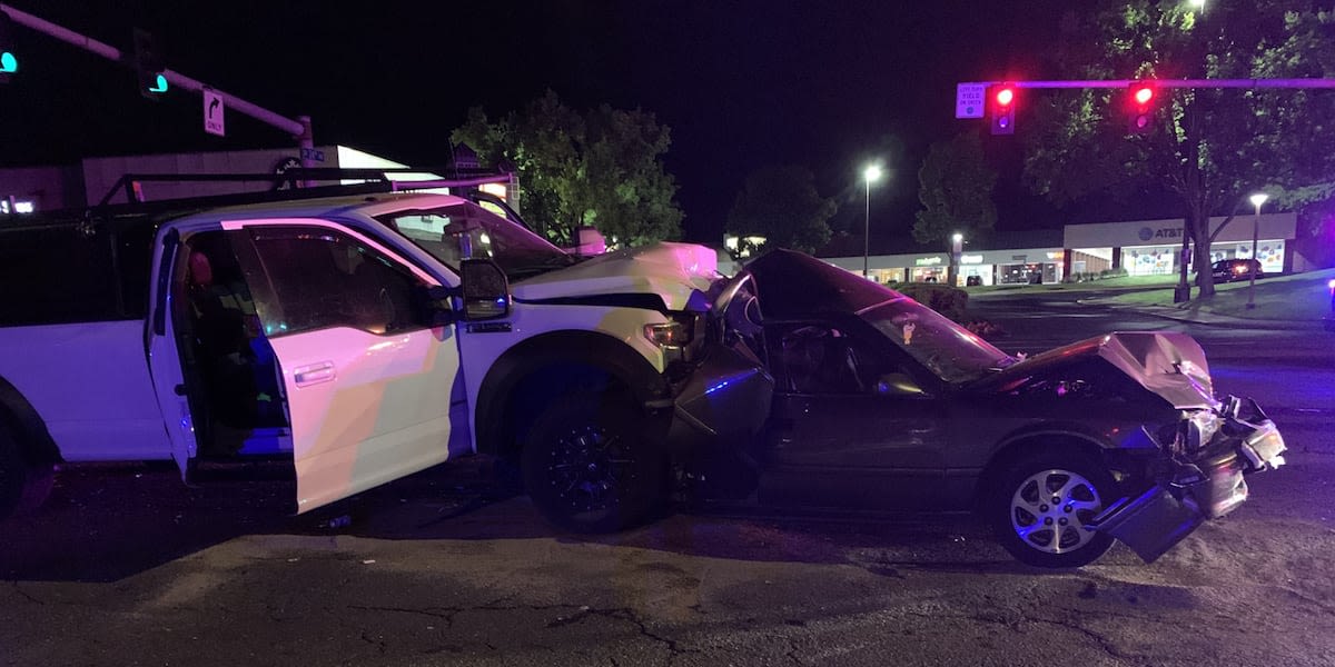 4 seriously hurt in 3-vehicle crash on TV Hwy in Hillsboro