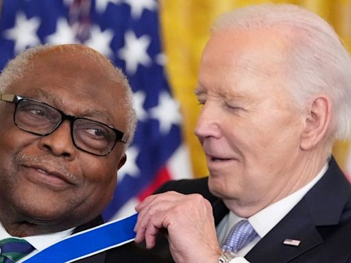 Biden awards Medal of Freedom to 19 recipients, including Pelosi, Clyburn