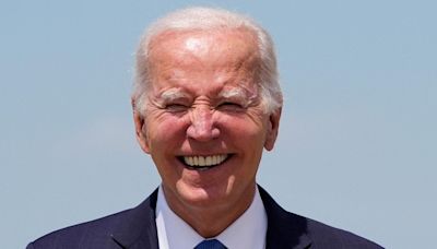 En images : Joe Biden tout sourire pour sa première apparition après l’annonce de son retrait