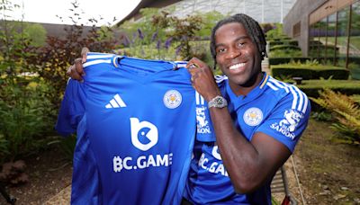 Leicester sign Italian defender Caleb Okoli