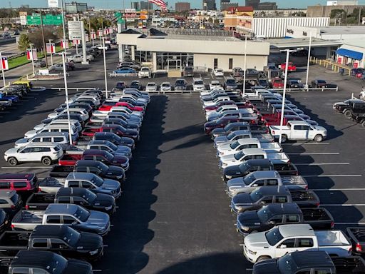 Jeep and Ram Dealers Gripe to Stellantis as Cars Sit on Lots