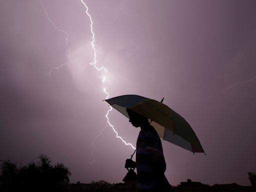 Evita ser golpeado por un rayo: usa estos consejos en caso de tormenta eléctrica