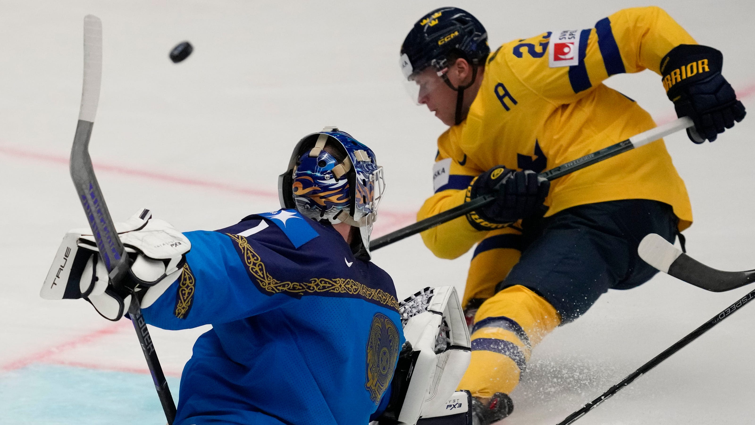 Wings' Lucas Raymond carrying over huge season by leading Sweden to world semifinals