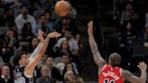 DeRozan llega a 20.000 puntos, pero Spurs vencen a Bulls