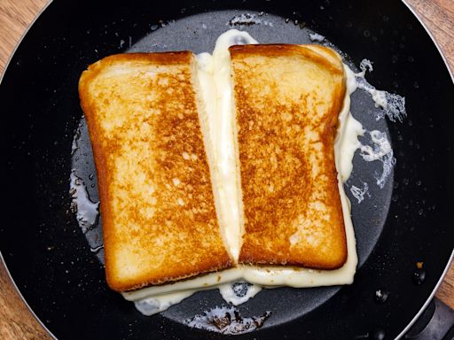 Hear Us Out: Ice Cubes Are The Secret To Amping Up Grilled Cheese