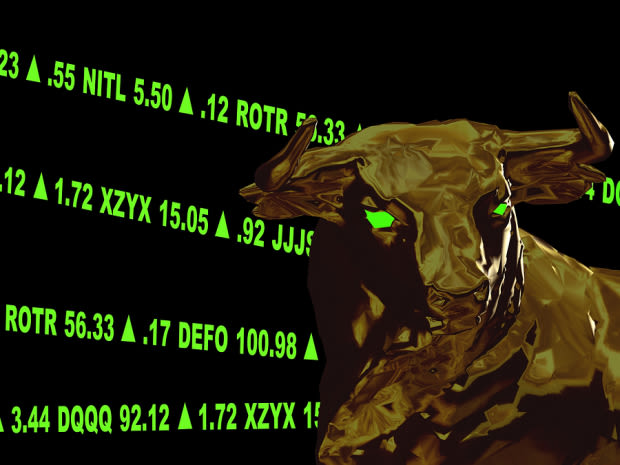 5 Stocks Driving Dow's Market-Beating Performance