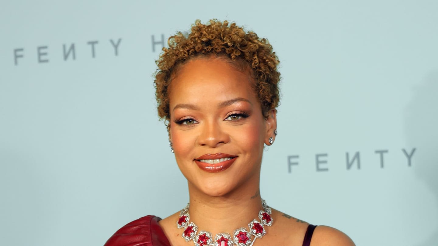 Rihanna Candidly Reveals Her Struggles With Postpartum Hair Loss