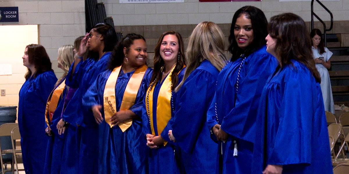 Aiken Tech welcomes new nurses with pinning ceremony