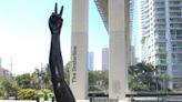 El parque Underline de Miami inauguró una escultura gigante de este renombrado artista