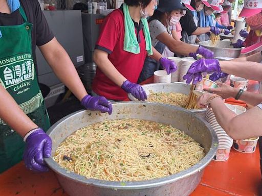 台東天后宮歡慶媽祖生 萬碗平安麵免費送