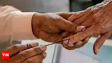 Four contestants square off in Amritsar, voters caught in a circle of confusion | India News - Times of India