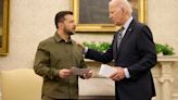 Biden le prometió a Zelensky que EEUU enviará rápido ayuda militar