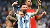Con Messi en la cima y presencia de otros 10 futbolistas argentinos, The Guardian eligió a los 100 mejores de 2022