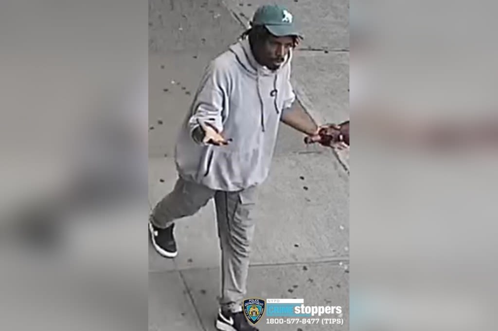 Cops hunting for subway rider who slapped two women at Brooklyn stations