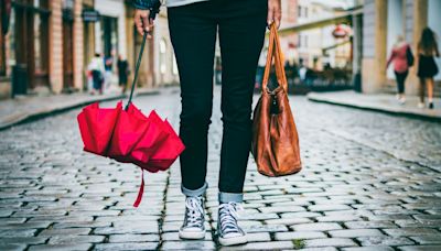 I’m a fashion pro - why you should NEVER keep an umbrella in your handbag