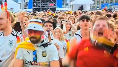 El aficionado que se hizo viral por celebrar el pase de España en la fan zone de Alemania... ¡es alemán y fan del Málaga!