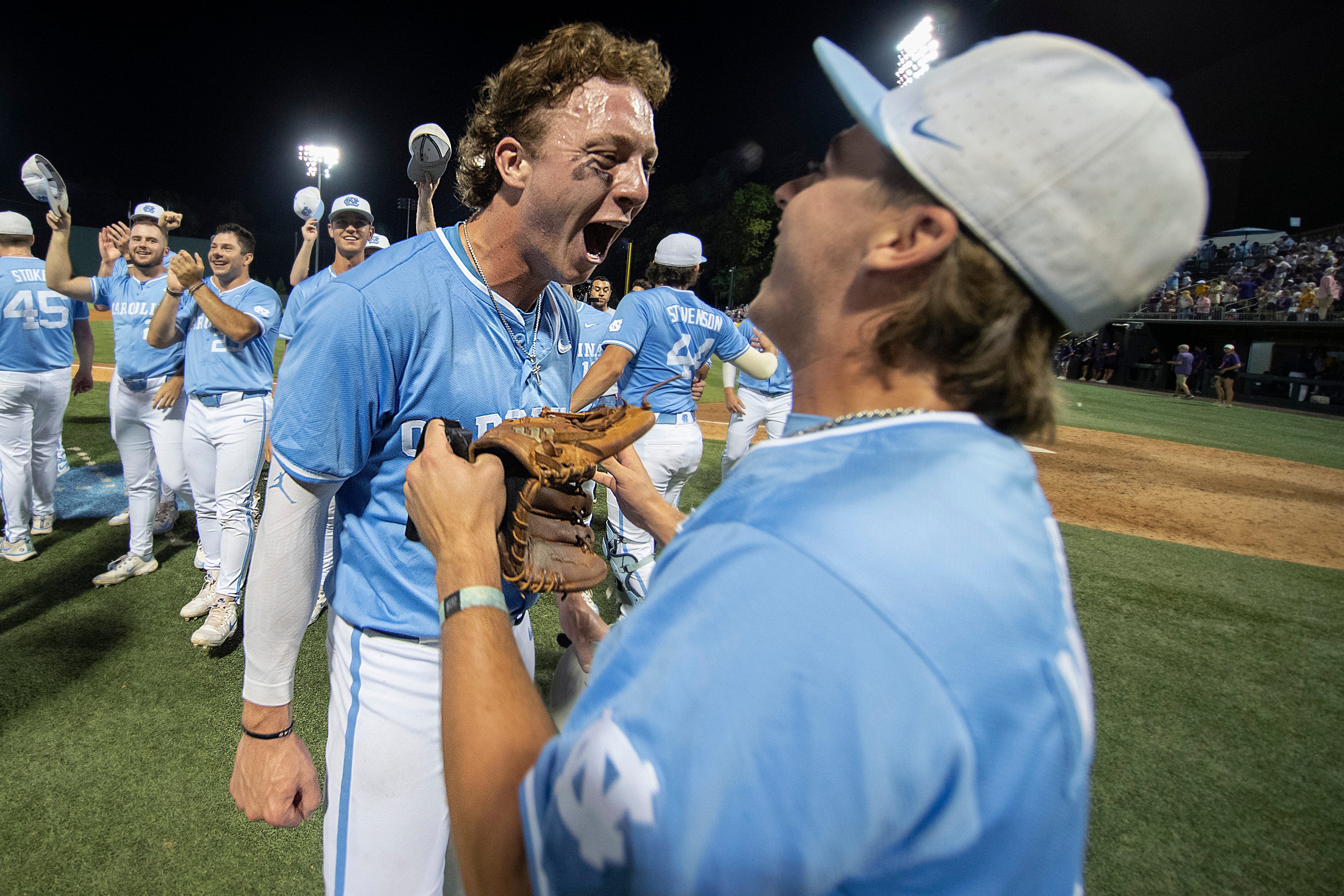 When are 2024 NCAA baseball super regionals? How to watch every series this weekend