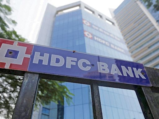 HDFC Bank Q1 Results: Net profit drops 2% to ₹16,175 crore, NII up 2.6% QoQ; Asset quality declines | Mint