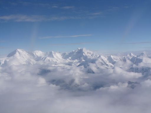 Guia nepalês morre ao descer o Makalu, 5ª maior montanha do mundo, no Himalaia