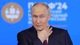 Putin aboga por ampliar los mercados financieros rusos y reducir el uso de divisas occidentales
