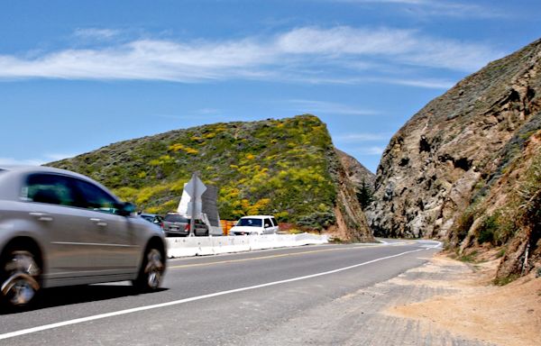 Devil's Slide: 2 dead after car goes over cliff