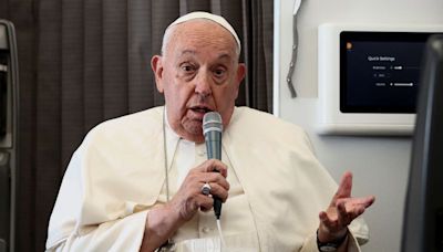 Pope Francis decries deaths of Gaza children in Israeli bombings