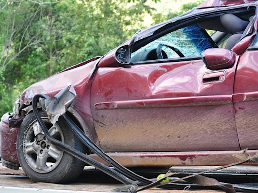 Gironde : quatre jeunes hommes périssent dans un accident de la route, ce que fait un témoin est révoltant