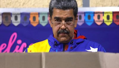 Nicolás Maduro votó a primera hora de la manaña y dijo que hará respetar el resultado de las elecciones presidenciales