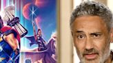 Taika Waititi responde las críticas a Thor: Amor y Trueno, y dice que si no les gusta “lean los cómics”