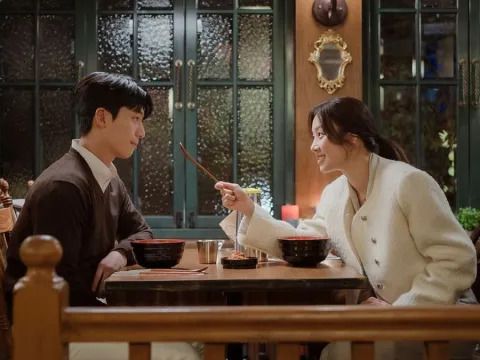 The Midnight Romance in Hagwon Episode 7-8 Trailer: Why Is Wi Ha-Joon Shocked by Jung Ryeo-Won?