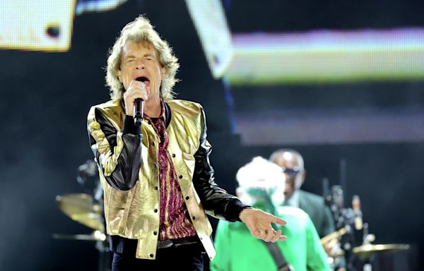 Rolling Stones' Mick Jagger calls out CT pizza prowess — to New Jersey crowd