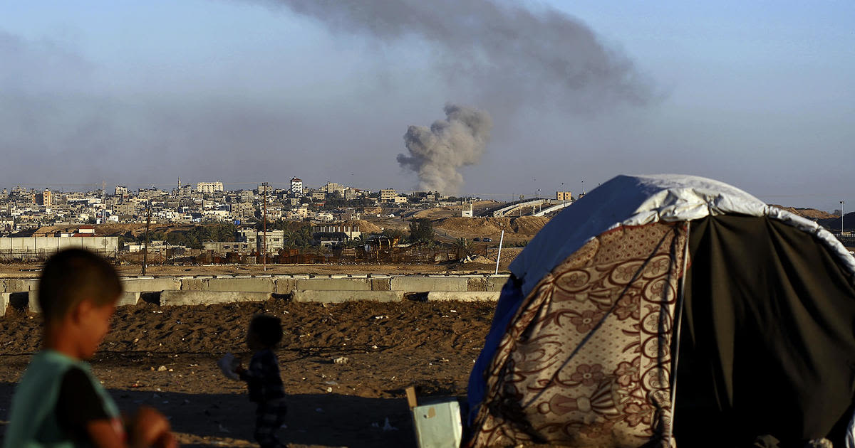 Israel reopens key Kerem Shalom crossing into Gaza but vital Rafah crossing still closed