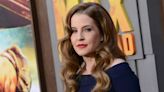 Lisa Marie Presley é enterrada em Graceland