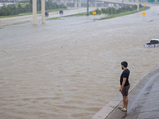 Most of Houston Loses Power as Hurricane Beryl Delivers Latest Blow