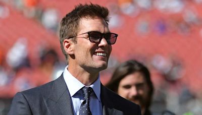 Tom Brady’s Broadcasting Debut Draws Negative Reviews