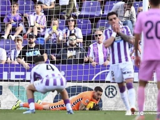 Ian Mackay vuelve a sonreír tres meses después de salir del Dépor: titular y partidazo con el Eldense