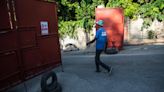 Ante la falta de seguridad, los haitianos se atrincheran tras barreras gigantescas