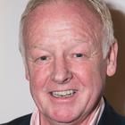 Les Dennis