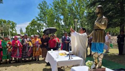 Realizan oración rarámuri para traer agua y lluvia tras sequía