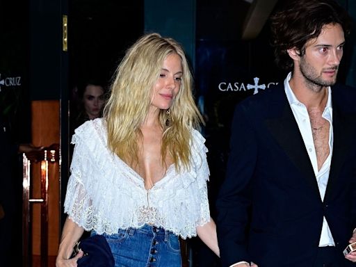 Sienna Miller Put Chloé’s Viral Boho Wedge to the Test at the 2024 Met Gala After-Parties