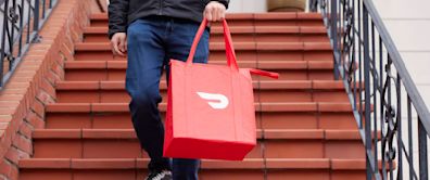 Amazon and Grubhub Renew Their Vows. What It Means for DoorDash Stock.