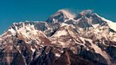 Nepal despliega una flota de drones para recoger basura del Everest