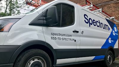 Spectrum customers fleeing in droves. What's behind the exodus?