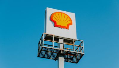 Shell in talks to sell Malaysian gas station business to Saudi Aramco in $1-billion deal: report | Invezz