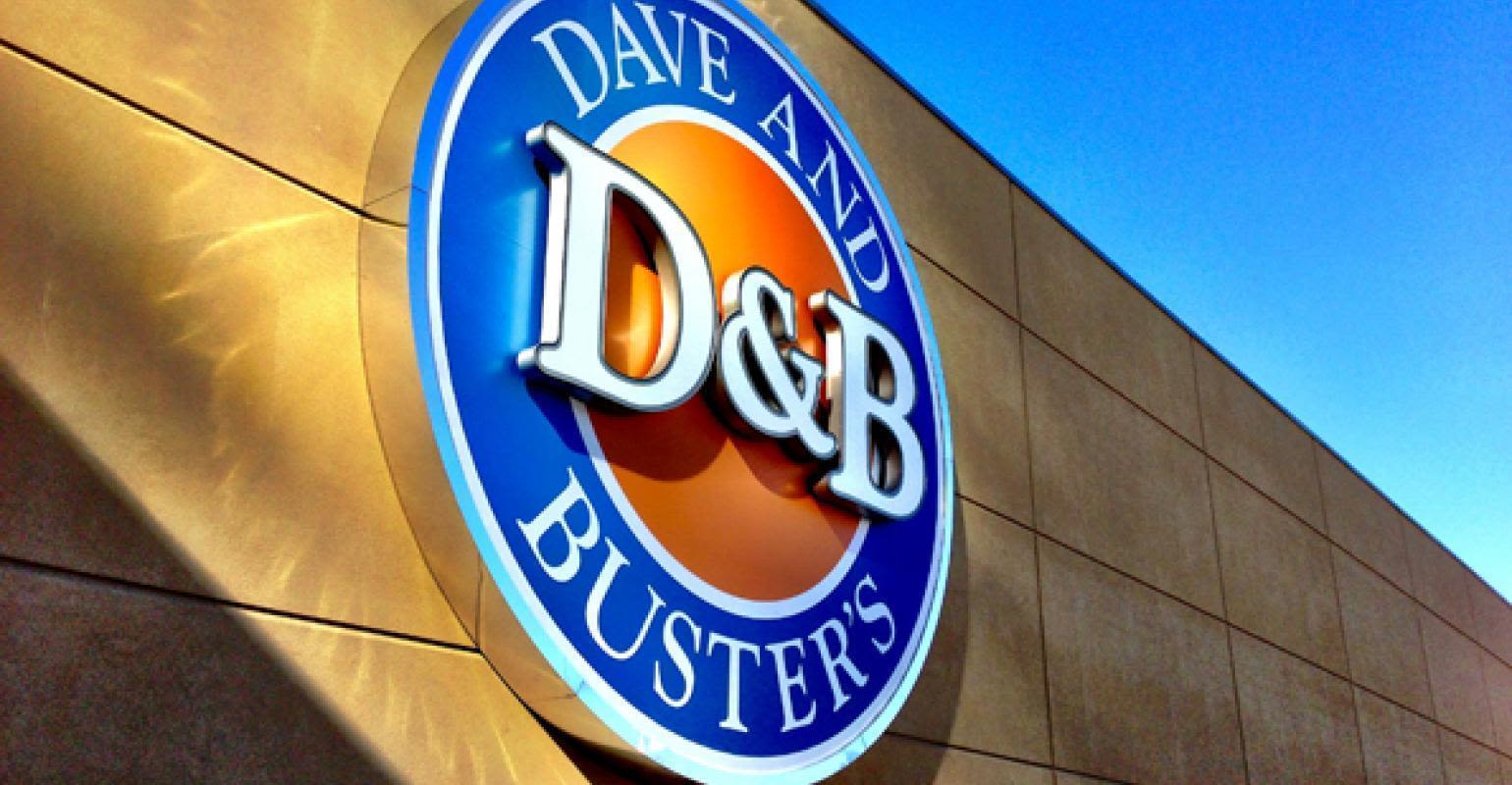 Dave & Buster’s uses menu to stimulate off-peak demand