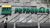 Ações da Petrobras (PETR4) iniciam semana com forte recuo Por Investing.com